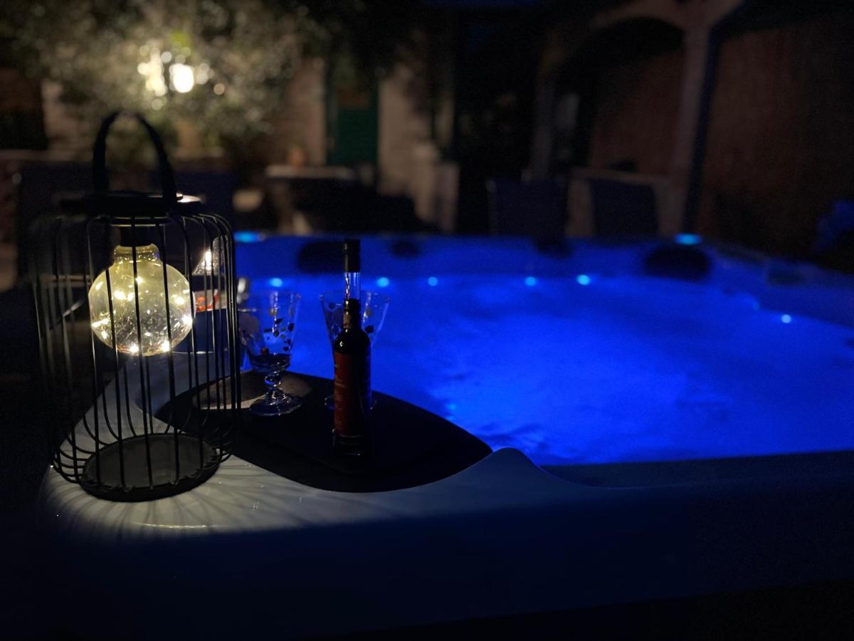 Vacation House Marin With Jacuzzi - Bol, Brac Eksteriør bilde