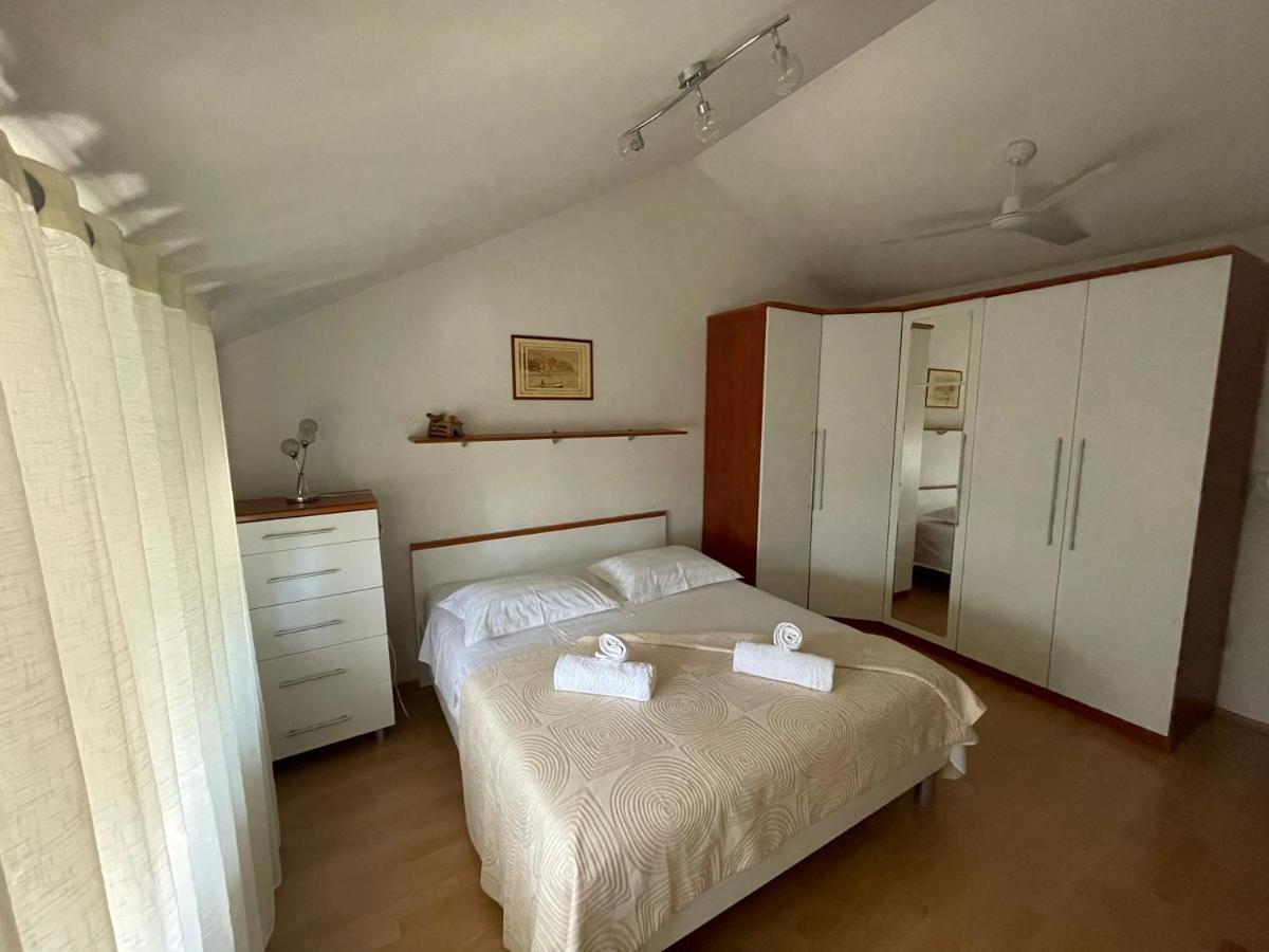 Vacation House Marin With Jacuzzi - Bol, Brac Eksteriør bilde